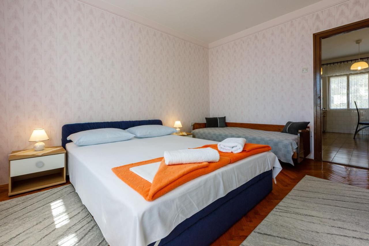 Apartments Danica Драмал Екстериор снимка