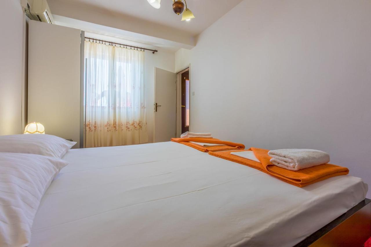 Apartments Danica Драмал Екстериор снимка