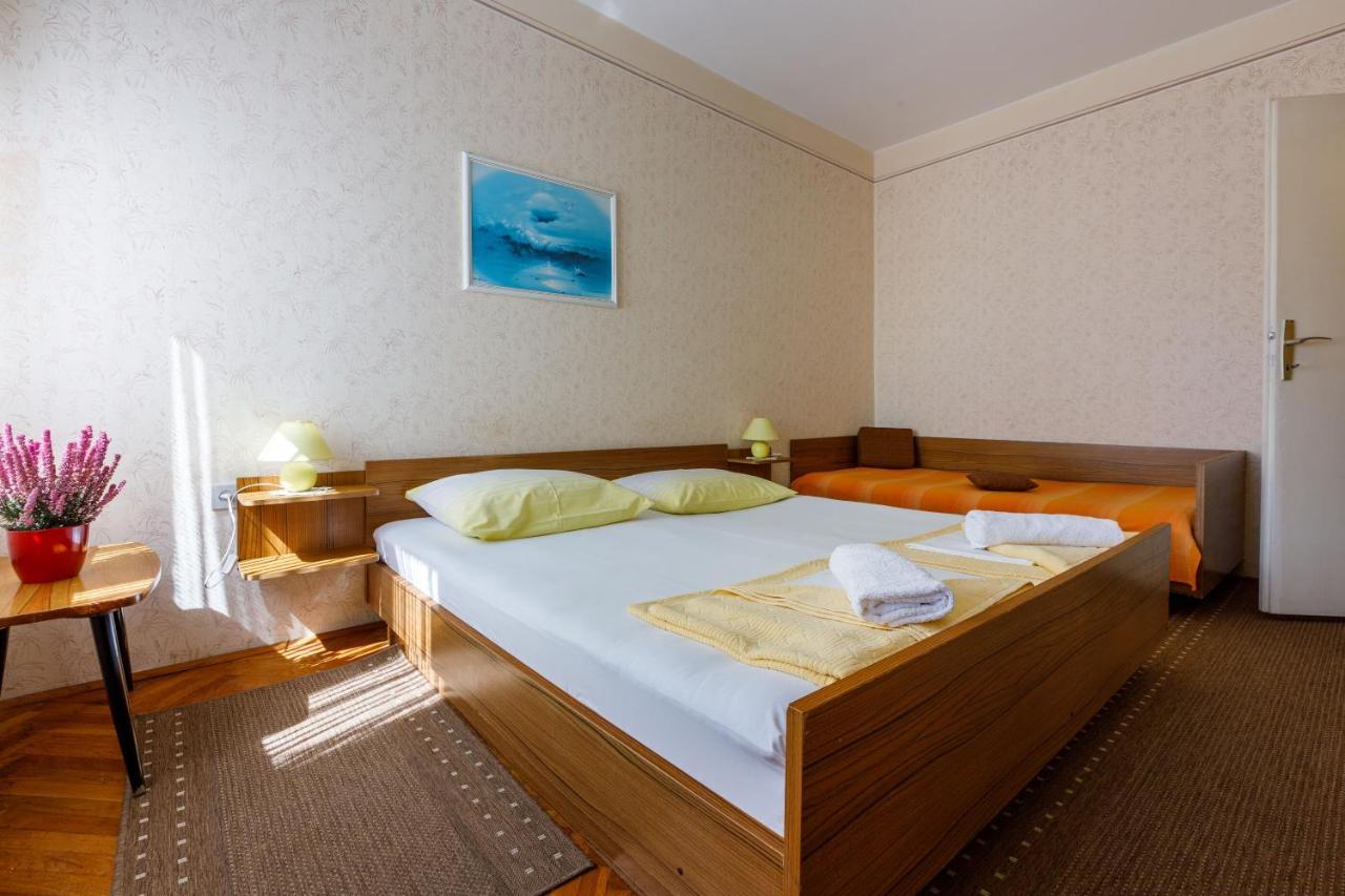 Apartments Danica Драмал Екстериор снимка